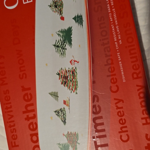 Oneida Other - Oneida Entertain 365 Red and White Holiday Tray